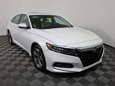 Used 2019 Honda Accord EX image 3