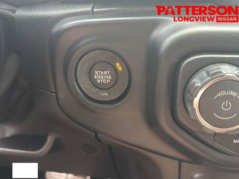 Used 2019 Jeep Wrangler Unlimited Rubicon AWD/4WD image 10