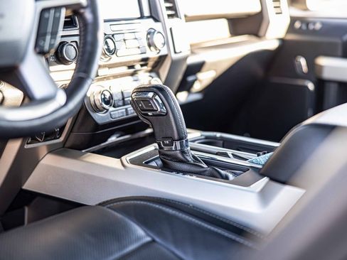 Used 2017 Ford F150 Lariat w/ Equipment Group 502A Luxury image 21