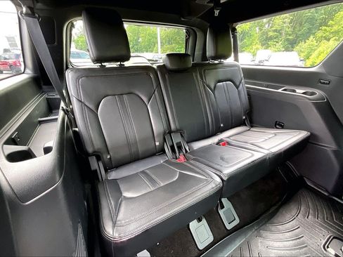 Used 2018 Ford Expedition Max Limited w/ Equipment Group 301A AWD/4WD image 28