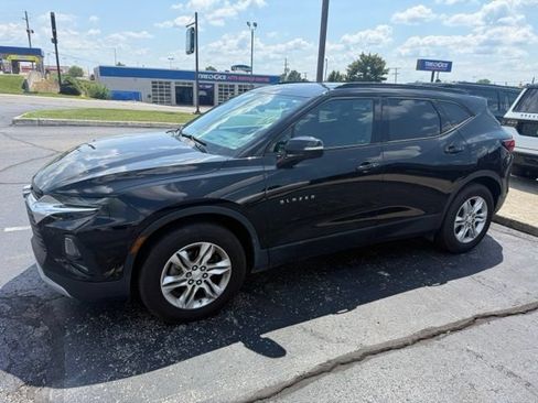 Used 2019 Chevrolet Blazer LT FWD image 2