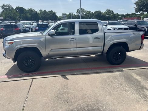 Used 2023 Toyota Tacoma SR AWD/4WD image 6
