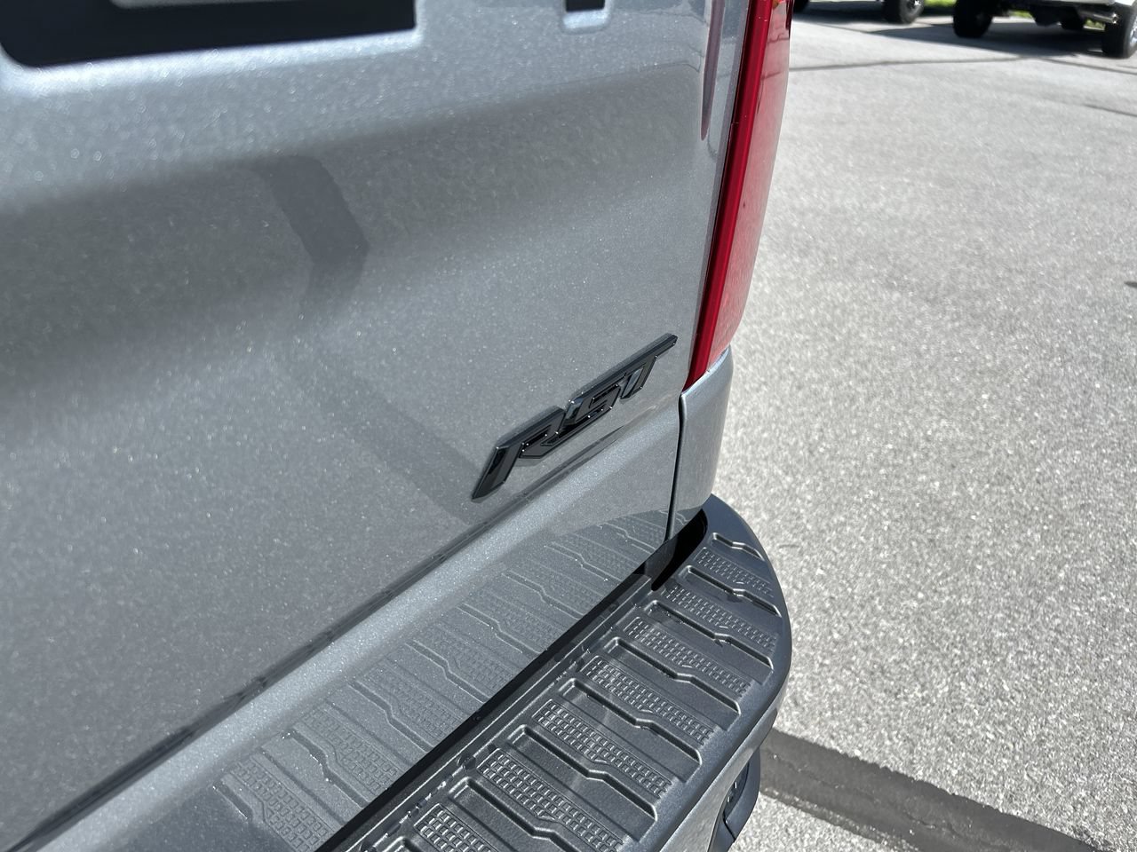 New 2026 Chevrolet Silverado 1500 RST AWD/4WD image 12