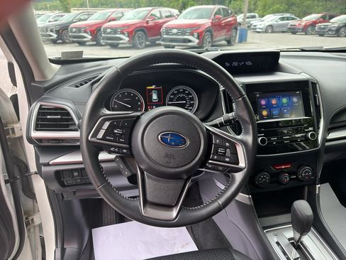 Used 2023 Subaru Forester Premium AWD/4WD image 16