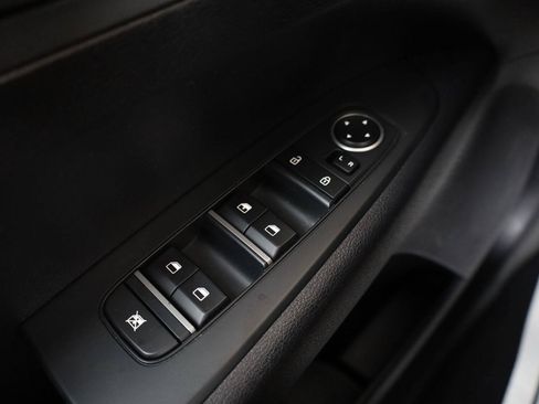Used 2020 Kia Forte LXS FWD image 35