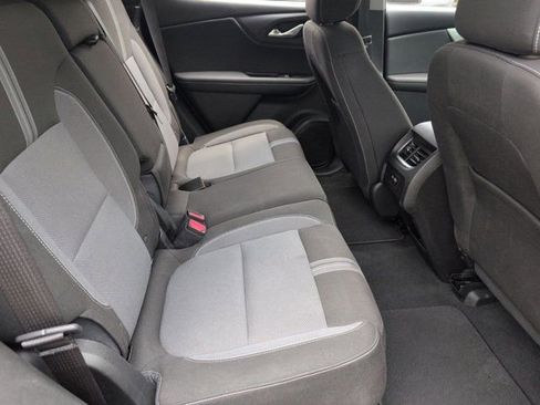 Used 2025 Chevrolet Blazer LT FWD image 29