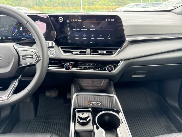 Used 2026 Chevrolet Equinox LT w/ Convenience Package II AWD/4WD image 18