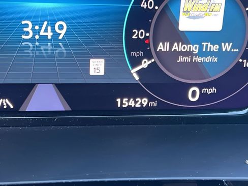 Certified 2025 Volkswagen Atlas SEL image 15