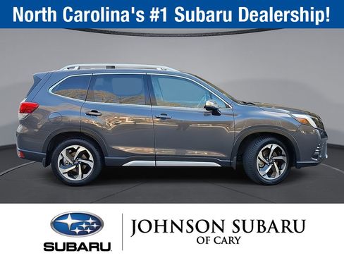 Used 2022 Subaru Forester Touring image 29