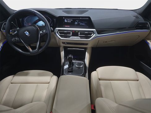 Certified 2022 BMW 330i 330i w/ Driving Assistance Package image 10