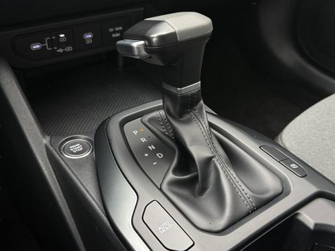 Used 2025 Kia K4 FWD image 37