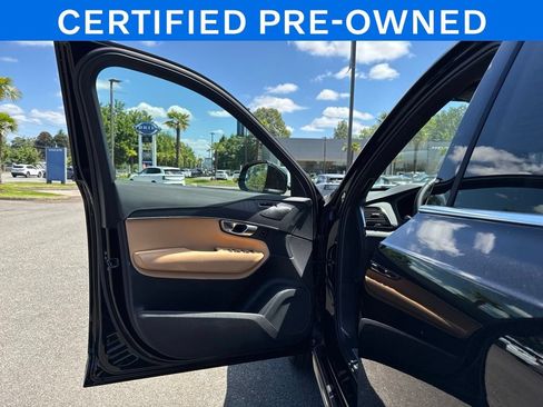 Used 2024 Volvo XC90 T8 Ultimate w/ Lounge Package AWD/4WD image 10