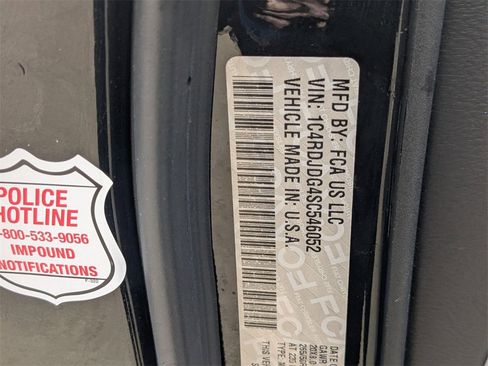 Used 2025 Dodge Durango GT image 37