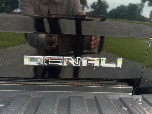 Used 2015 GMC Sierra 1500 Denali AWD/4WD image 37