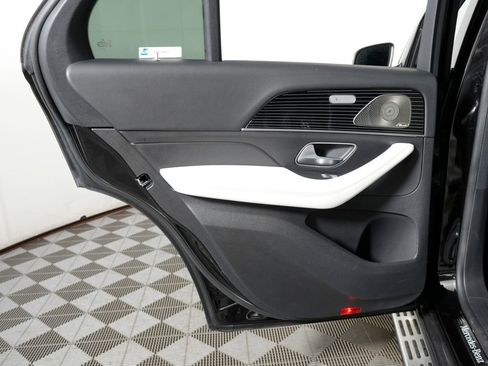 Certified 2024 Mercedes-Benz GLE 450e 4MATIC image 30