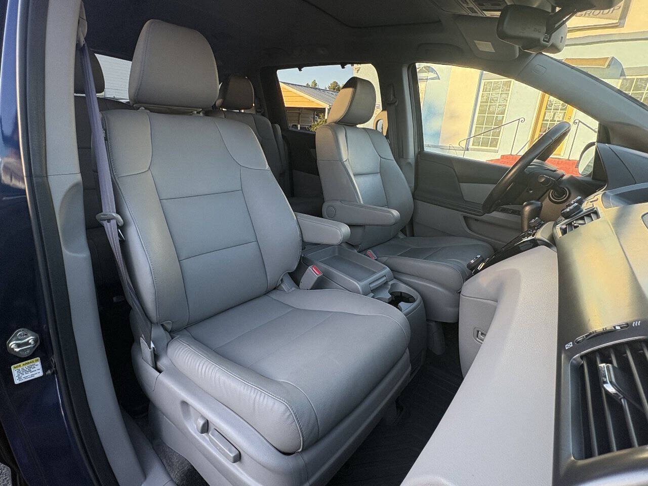 Used 2015 Honda Odyssey EX-L image 19