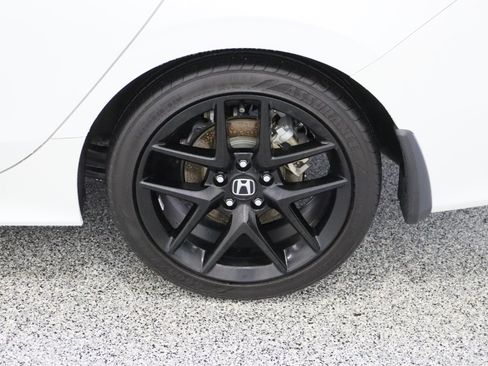 Used 2025 Honda Civic Sport image 10