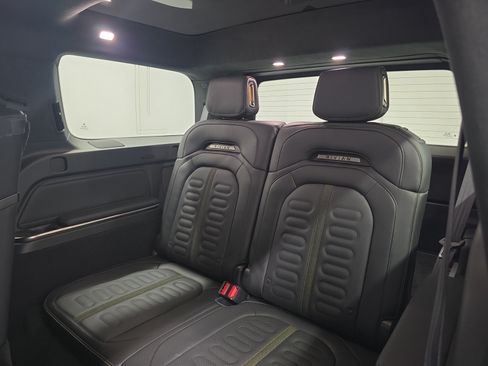 Used 2024 Rivian R1S Adventure AWD/4WD image 22