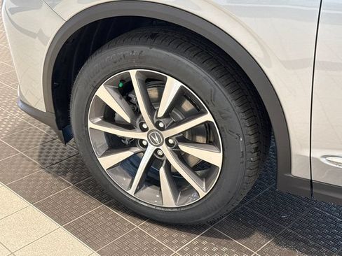 Used 2026 Acura MDX SH-AWD w/ Technology Package image 9