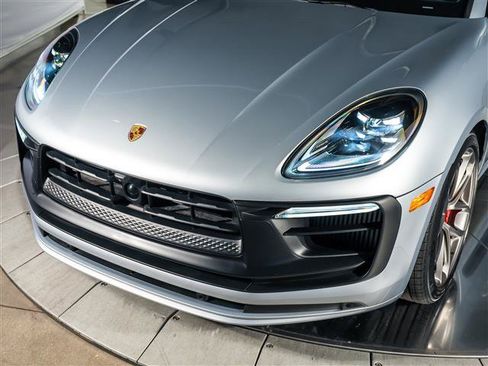 Certified 2026 Porsche Macan GTS AWD/4WD image 11