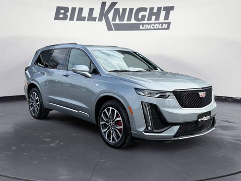 Used 2025 Cadillac XT6 Sport image 7