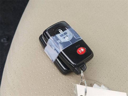 Used 2013 Toyota Prius Two image 20