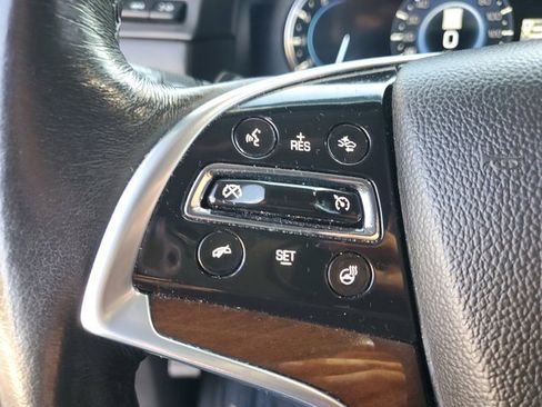 Used 2020 Cadillac Escalade Luxury image 25