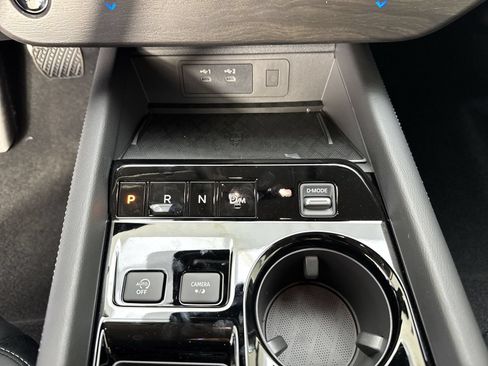 Used 2025 Nissan Murano SV AWD/4WD image 18