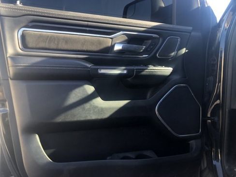 Used 2019 RAM 1500 Laramie image 9