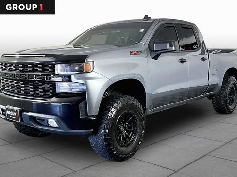 Used 2020 Chevrolet Silverado 1500 Custom Trail Boss w/ Custom Convenience Package AWD/4WD image 1