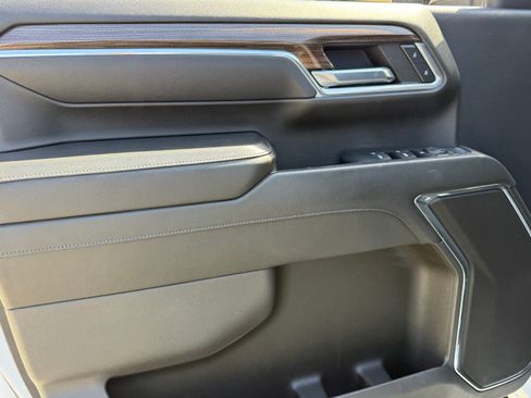 Used 2024 Chevrolet Silverado 2500 LT AWD/4WD image 23