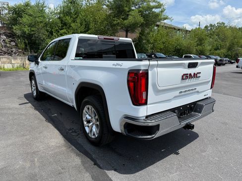 Used 2019 GMC Sierra 1500 SLT w/ SLT Premium Package image 3