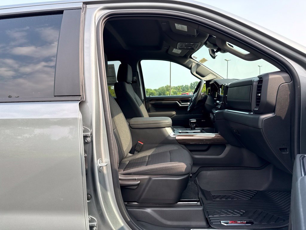 New 2026 Chevrolet Silverado 1500 RST w/ All Star Edition Plus AWD/4WD image 11