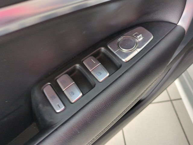 Used 2025 Genesis G70 2.5T RWD image 10