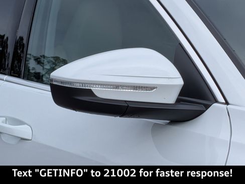 Certified 2025 Audi Q5 Premium Plus image 11