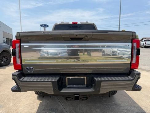 New 2026 Ford F250 Platinum w/ Platinum Plus Package AWD/4WD image 6