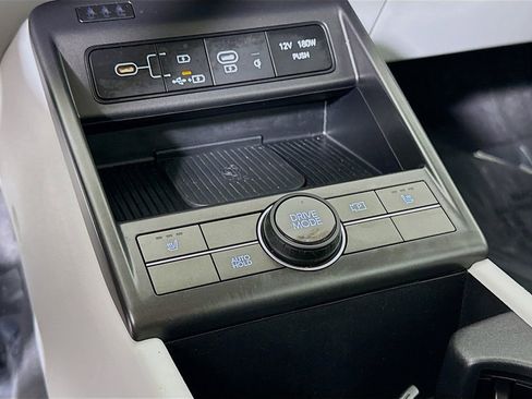 Used 2024 Hyundai Kona SEL w/ Convenience Package FWD image 10