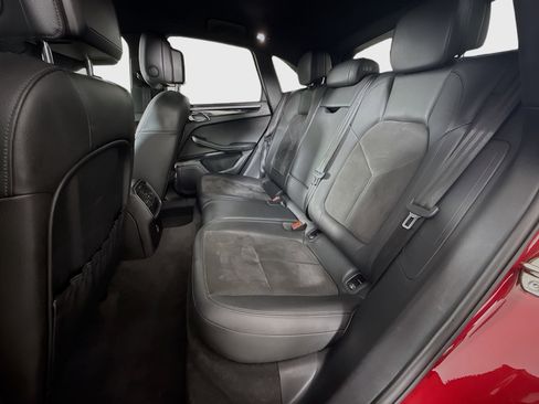 Used 2021 Porsche Macan image 23