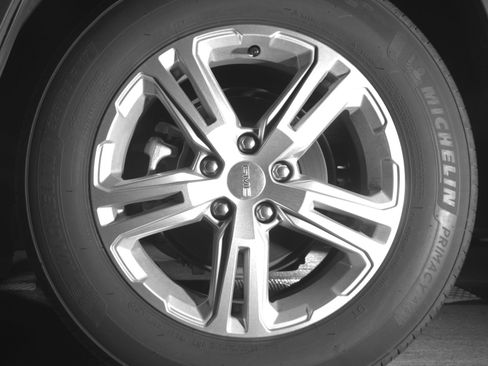 Used 2024 GMC Terrain SLE FWD image 19