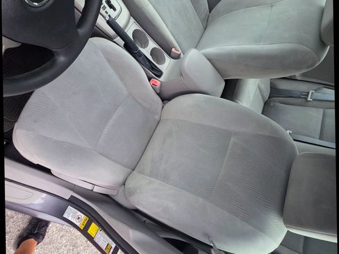 Used 2012 Toyota Corolla LE FWD image 11