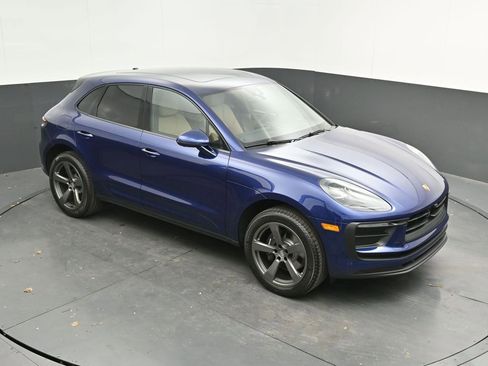 New 2026 Porsche Macan AWD/4WD image 28