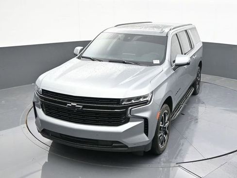 Used 2023 Chevrolet Suburban RST w/ Sport Performance Package image 69