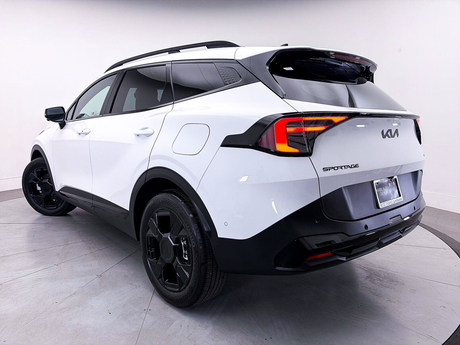 Used 2026 Kia Sportage X-Line AWD/4WD image 2