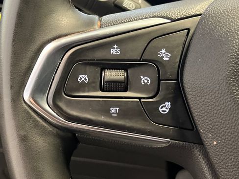 Used 2024 Chevrolet Trax LT w/ Driver Confidence Package FWD image 20