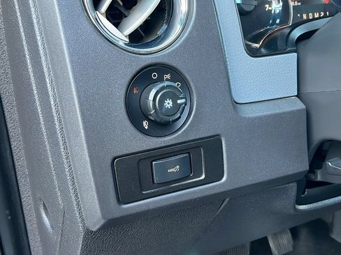 Used 2012 Ford F150 XLT w/ XLT Chrome Pkg RWD image 12