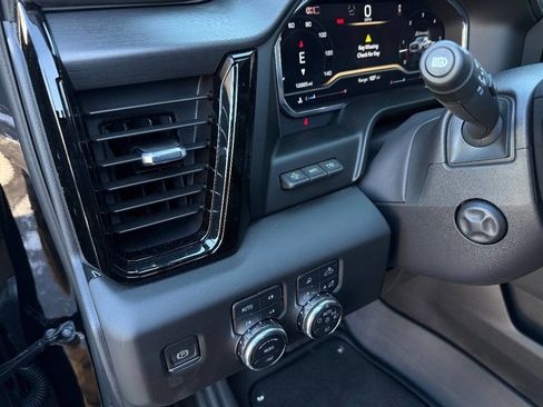 Used 2024 GMC Sierra 1500 AT4 w/ Technology Package image 14