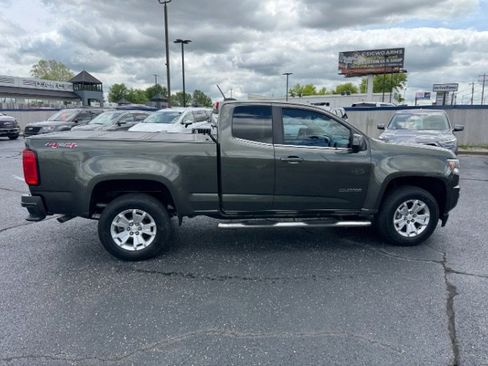 Used 2018 Chevrolet Colorado LT AWD/4WD image 6