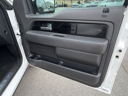 Used 2014 Ford F150 Limited image 19