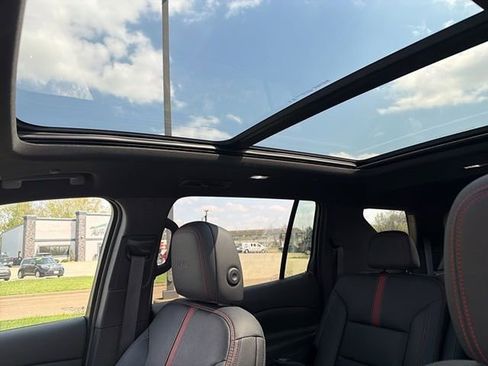 Used 2025 Chevrolet Traverse RS w/ LPO, Floor Liner Package image 19