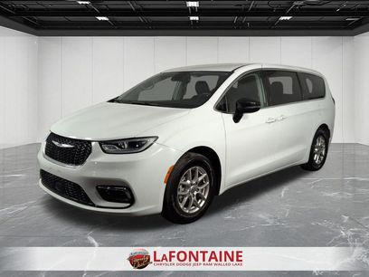 Certified 2024 Chrysler Pacifica Touring-L